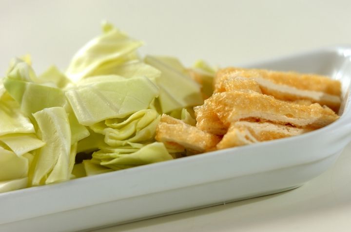 キャベツのみそ汁の下準備1