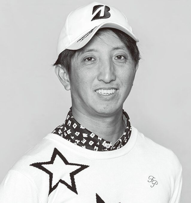 三角形をキープしなくてもいい⁉正しいスイングをツアーコーチが解説