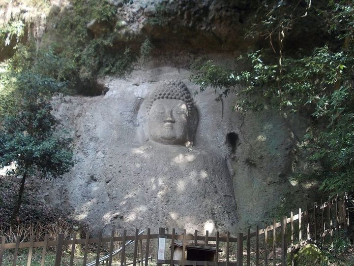 豊後高田市・熊野磨崖仏の「大日如来像」