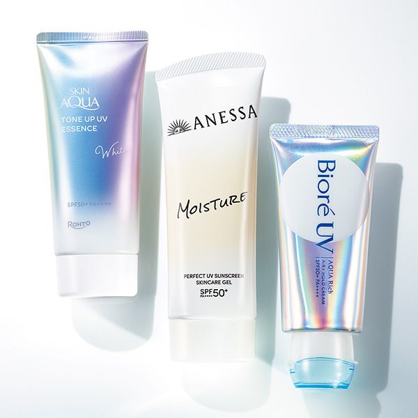 【左】スキンアクア トーンアップUVエッセンス 