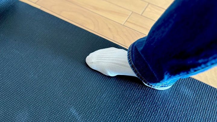 【ダイソー】「ヨガマット」買ってみた！ 初心者でも試しやすいコスパに感動！