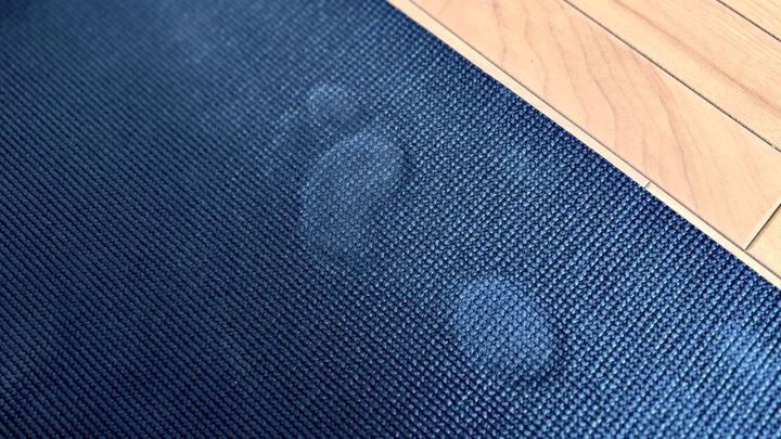 【ダイソー】「ヨガマット」買ってみた！ 初心者でも試しやすいコスパに感動！