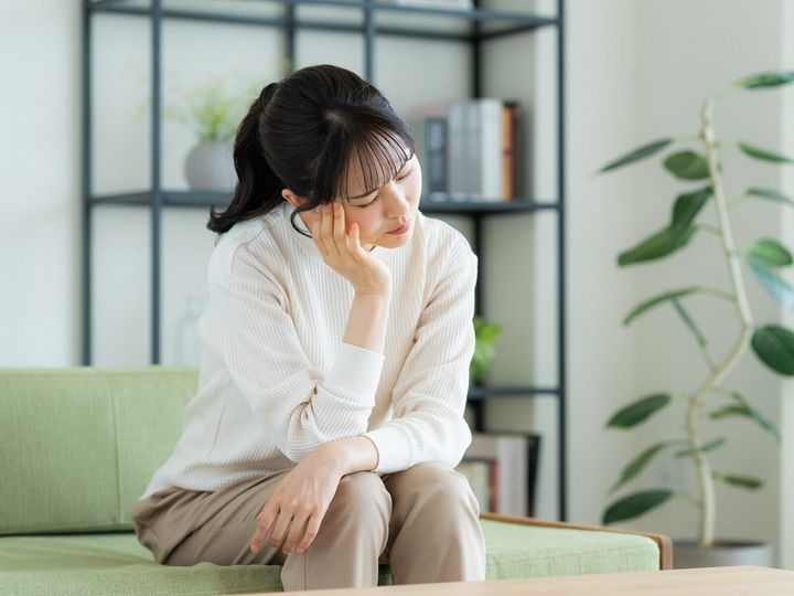効率的な貯蓄と家族との適切な距離感を天秤にかけ、実家生活から独立へと意識が向き始める人もいます。今回は、愛知県安城市に住む31歳女性のエピソードをご紹介します。
