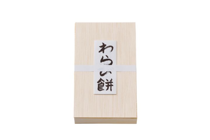 〈ツバメヤ日本橋店〉のわらび餅の木箱