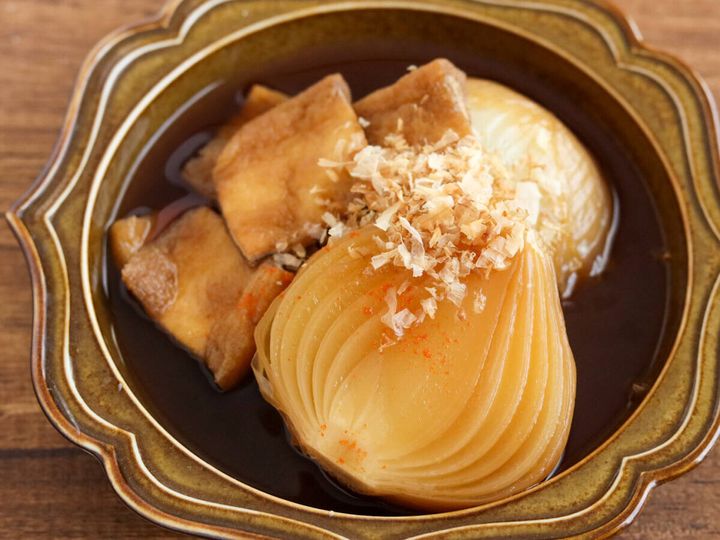 かつおぶしと唐辛子をトッピングしたスープ煮のアレンジ