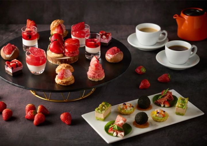 いちごのスイーツとセイボリー