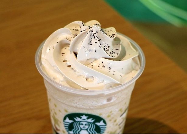 挽いたコーヒー豆のトッピングもポイント！