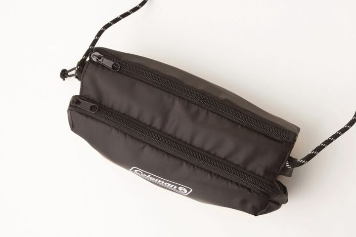 POINT④ ファスナーつきのダブル収納で安心！