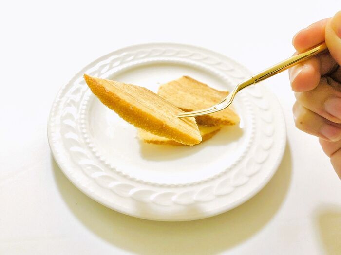 「バウムクーヘン」は扇形に切りません。本場ドイツ流