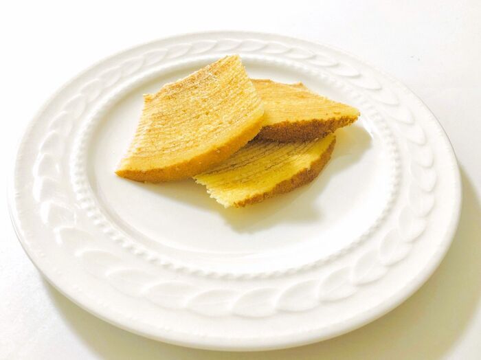 「バウムクーヘン」は扇形に切りません。本場ドイツ流