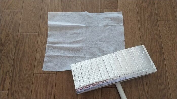 「プチプチ」緩衝材、捨てちゃう前に！まさかのフローリングワイパーを進化させてくれる優秀品に変身♪