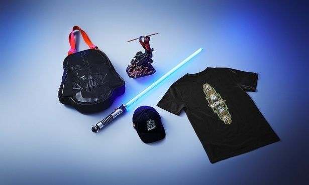 ディズニー公式オンラインストアやディズニーストア.jp、ディズニーストアなどで様々なグッズが発売 [c] & TM Lucasfilm Ltd.