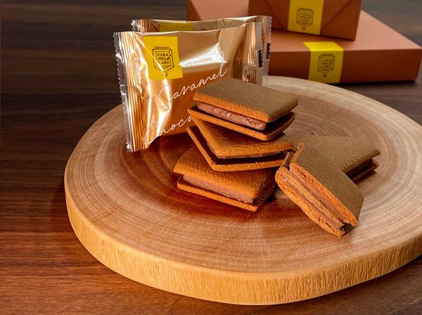 横浜キャラメルラボに季節限定「キャラメルショコラサンド プラリネノワゼット」登場