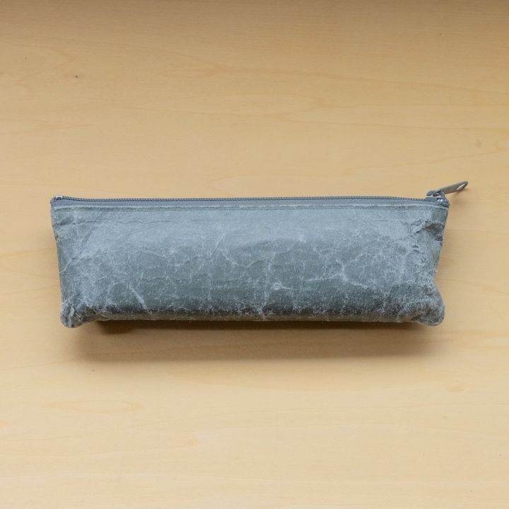 〈SIWA〉のペンケース