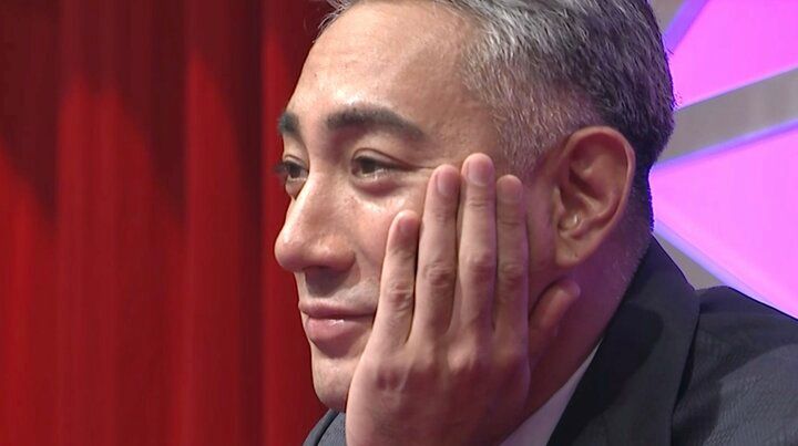 【写真・画像】市川團十郎が無反応！？ “頬杖”で完敗のお笑いコンビに東野幸治が辛辣ツッコミ「團十郎さんに肘つかせたら日本一やね！」 1枚目