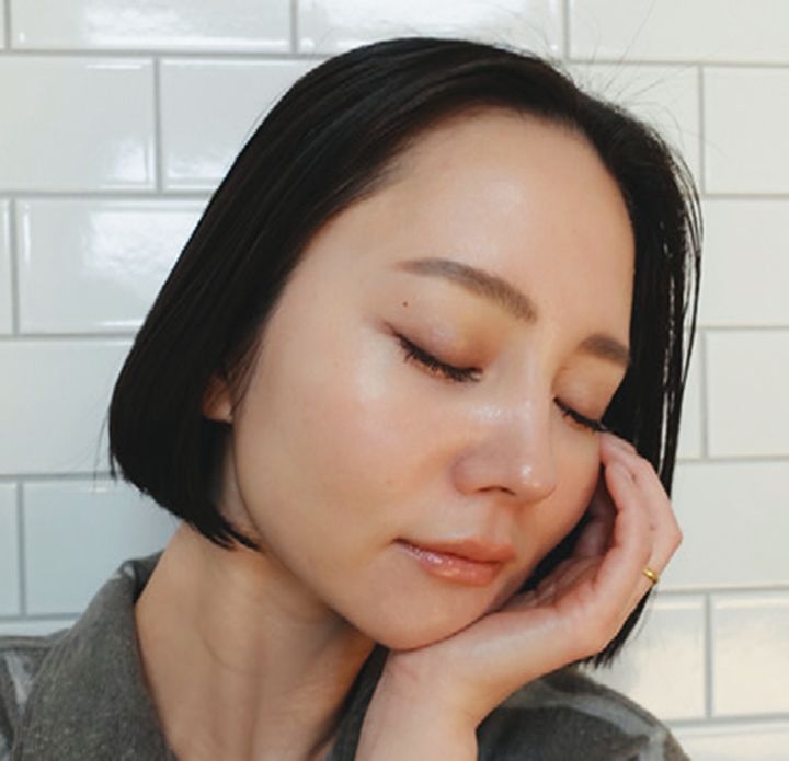 ④PAUL & JOE「ポール ＆ジョー グロッシー ルージュ 09」