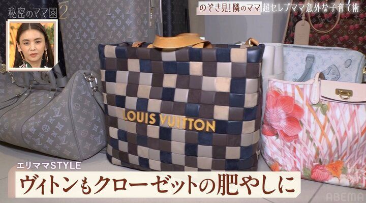 【写真・画像】「毎シーズン100着買う。冬で200万円分くらい」田園調布の豪邸で暮らす超セレブママ（38）、7歳長女のクローゼットを公開「コートはお揃いの Max Mara」 2枚目