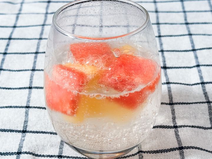 ローソン、昨年好評の“冷凍フルーツ”が復活！ ジューシーな甘さ広がるアレンジレシピを紹介＜試食レポ＞ width=