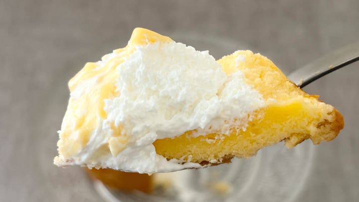 この口どけが幸せ。【ローソン】の新作ロールケーキがリピしたくなる味