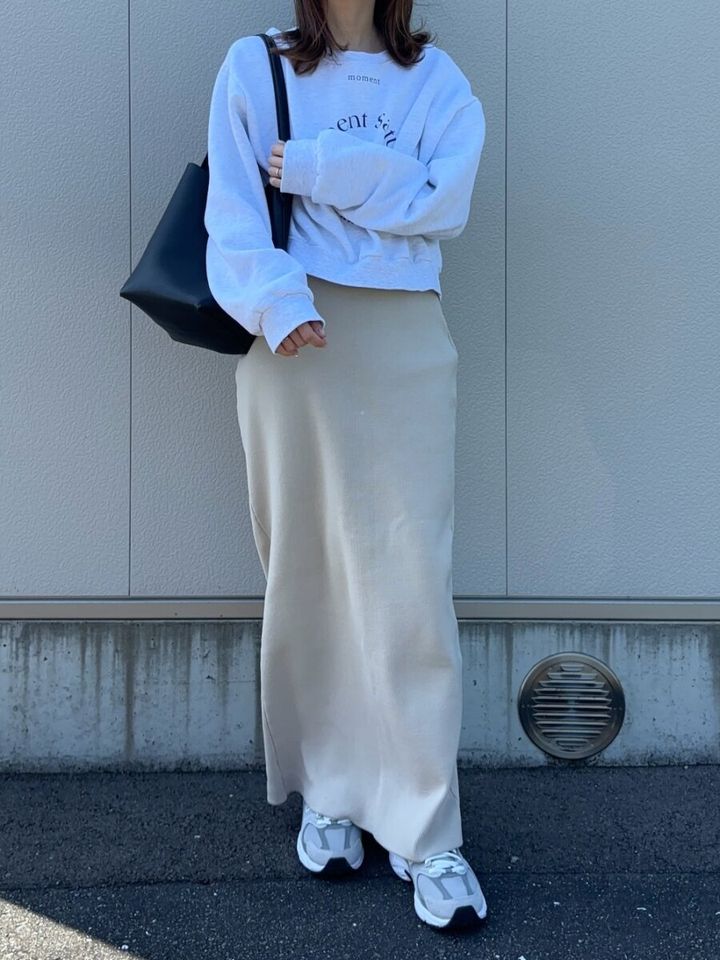 スウェットとスカートのコーデ3