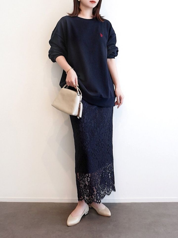 スウェットとスカートのコーデ1