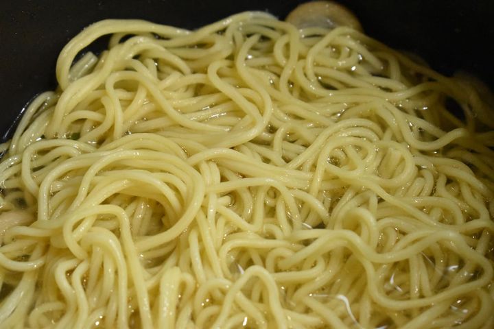 松茸のお吸い物で塩ラーメン