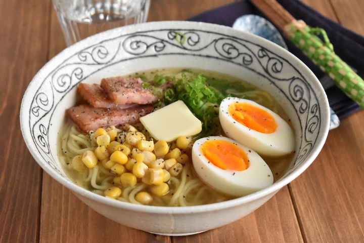 松茸のお吸い物で塩ラーメン
