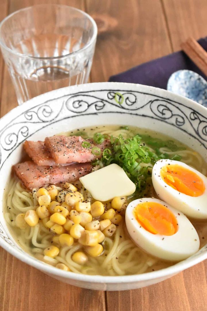 松茸のお吸い物で塩ラーメン