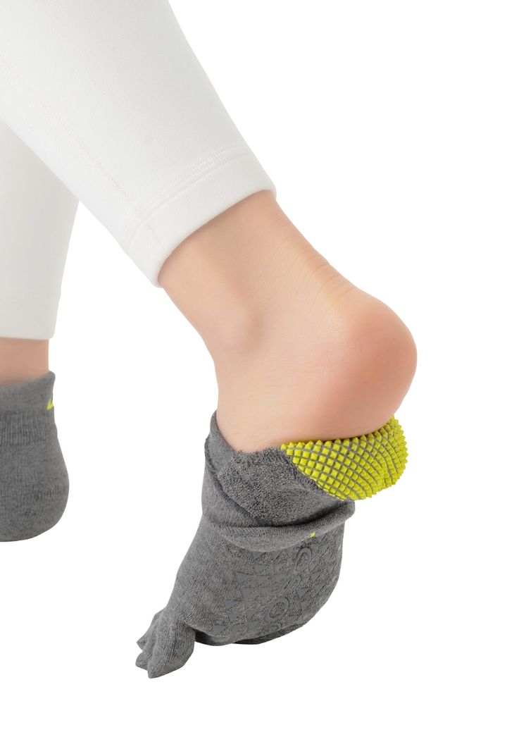 足の理想的な動きをサポート。カラダが目覚める、足裏刺激。