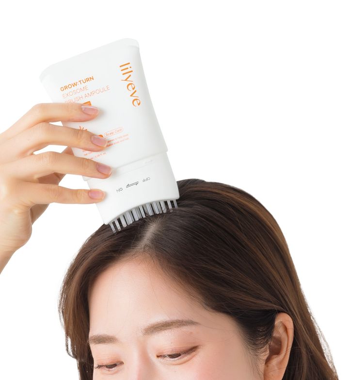 ブラシ一体型容器で続けやすい、スタイリング感覚の頭皮ケア。