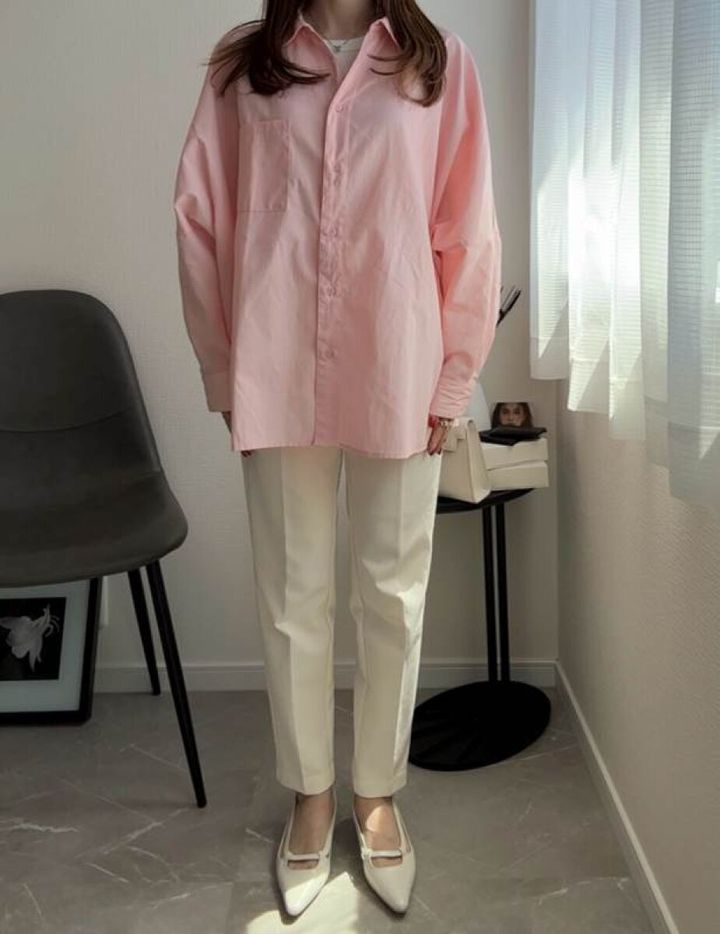 coca シャツ ピンク ボタン全閉めNGコーデ 正面