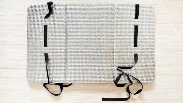 100均のエアコン室外機カバーで節電＆劣化予防！【セリア・ダイソー】