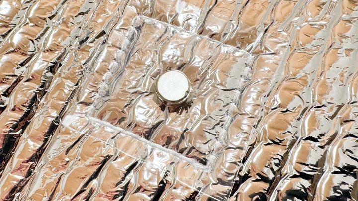 100均のエアコン室外機カバーで節電＆劣化予防！【セリア・ダイソー】