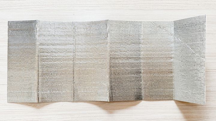 100均のエアコン室外機カバーで節電＆劣化予防！【セリア・ダイソー】