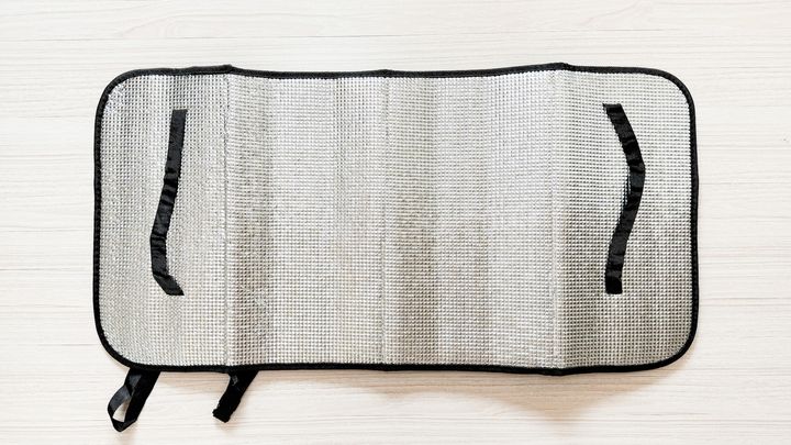 100均のエアコン室外機カバーで節電＆劣化予防！【セリア・ダイソー】