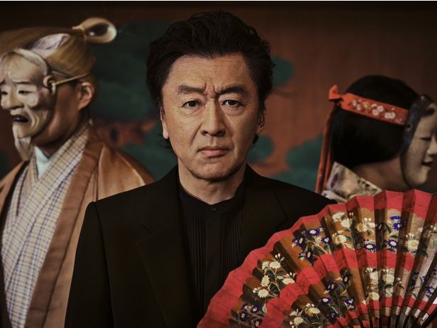 オープニング主題歌「人誑し / ひとたらし」を手がけた桑田佳祐さん。古希にしてキャリア史上初となるアニメ書き下ろし楽曲を担当した