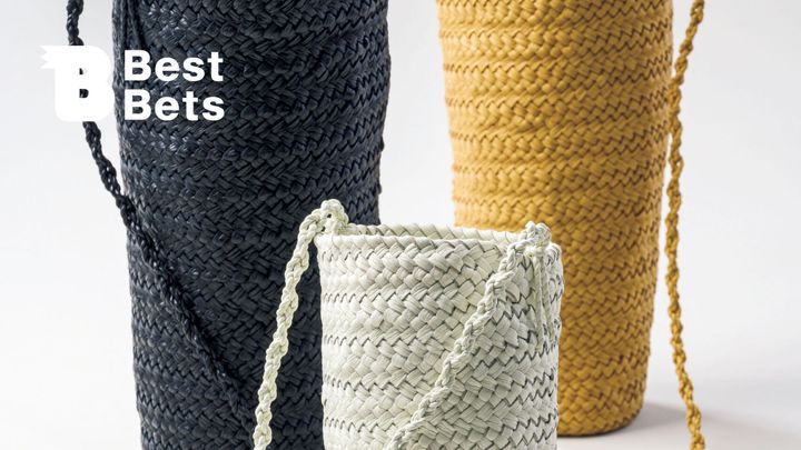 〈アエタ〉のバッグ