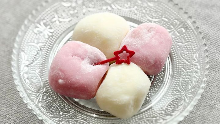 あなたはどっち派？【セブン】に華やか＆キュートなミニ大福が登場中