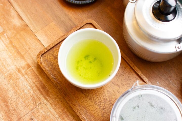 急須で淹れて味わう、希少なそのぎ茶。西荻窪の古民家カフェ「西荻3時」で心ほどけるおやつ時間