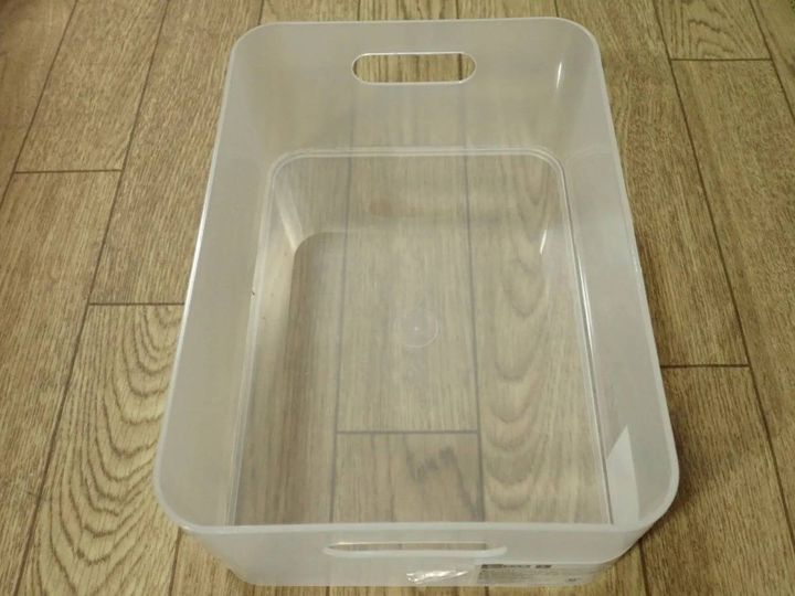 DAISO(ダイソー)：積み重ね収納ボックス(15.2cm×21.5cm×8.3cm)