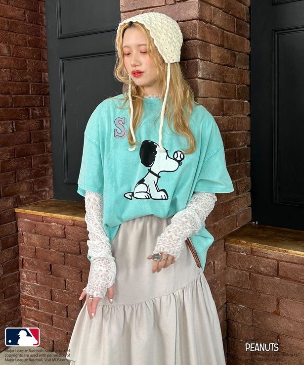 「MLB×PEANUTSコラボ 50's RETRO BIG TEE(シアトル・マリナーズ)」(8250円)