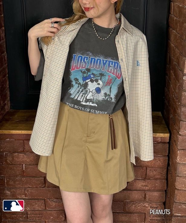 「MLB×PEANUTS 加工ラグランTEE」(8250円)