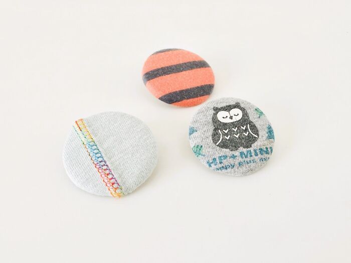 「捨てられない洋服」を後悔なく手放す方法。捨てるかどうか迷ったらやってみて♪