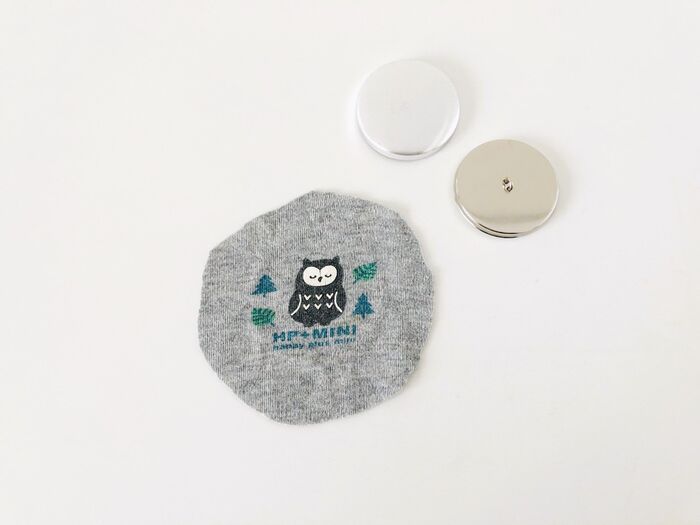 「捨てられない洋服」を後悔なく手放す方法。捨てるかどうか迷ったらやってみて♪