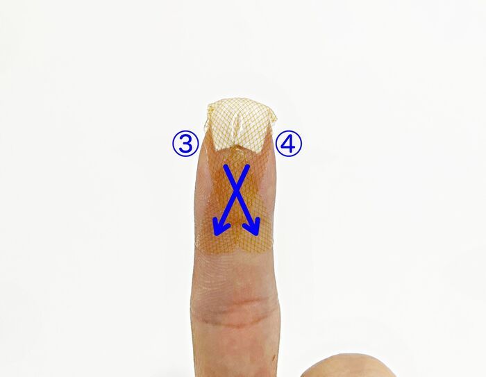 絆創膏に切れ込みを入れるだけで…？→ピタッとくっついてもう剥がれません♪【便利ワザ】