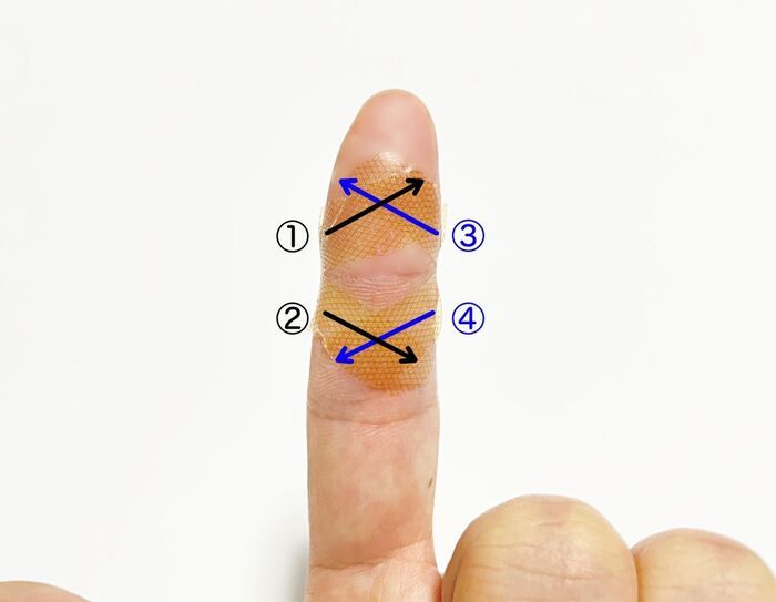 絆創膏に切れ込みを入れるだけで…？→ピタッとくっついてもう剥がれません♪【便利ワザ】