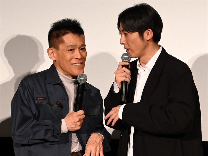 ドラマ『リボーン ～最後のヒーロー～』第1話お披露目会＆トークイベントに出席した（左から）柳沢慎吾、高橋一生 クランクイン！ width=