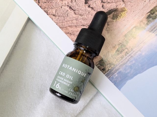 BOTANIQUE グッドナイトカモミール CBDオイル 濃度16% ボトル