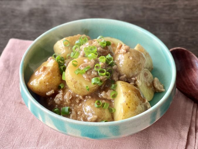 新じゃがのそぼろ煮