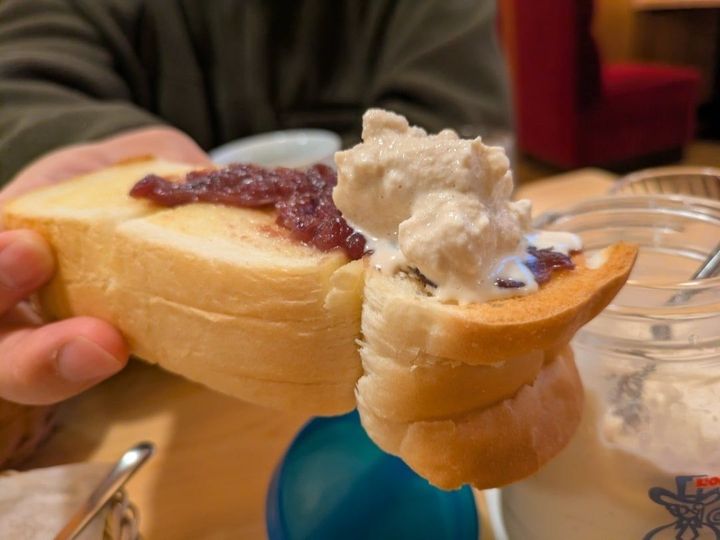 【コメダ珈琲店】白いのに珈琲味！モーニングコラボで最強スイーツに！！